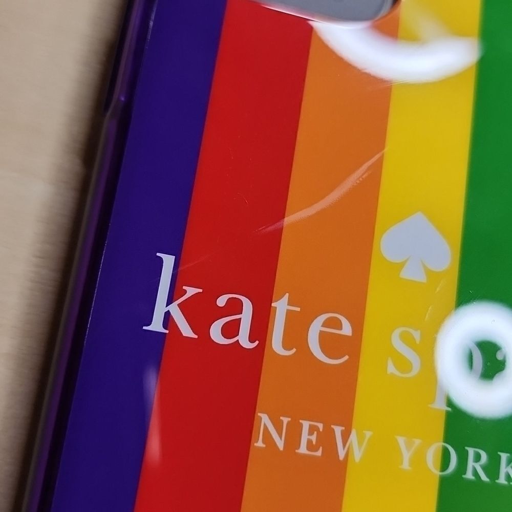 NWOT Kate Spade Rainbow Logo iPhone 11 PRO MAX Case - Picture 2 of 4
